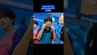 Download lagu Whose Hand Is That? Be Patient Sing😍😅 #kpop #xodiac #zayyan #sing #shorts #funnyshorts #ytbshorts mp3