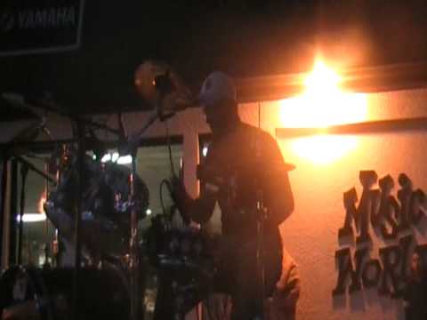 Music World Thunderdrums thunder drum contest 2009 15