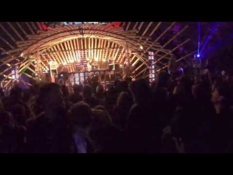 MiHKAL playing Dubvirus - Bridging the Gap (MiHKAL Remix) - Lucidity 2013