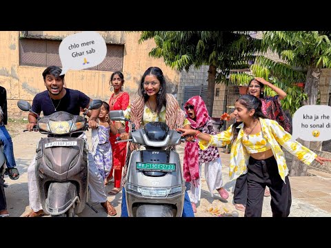 Diwali pe ek dusre ke Ghar Milne gye 🥳 Vaishnavi jal gyi patakhe se 😭