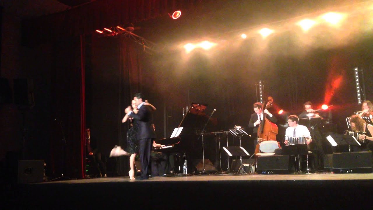 "Este es el rey" - Diego Amado et Isabella Fusi - Orquesta "Silbando"