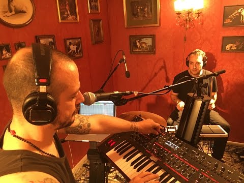 THE ARCH3TYPE - Born To Die (#offthecorner)