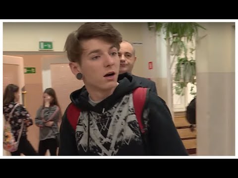 Jak tylko usłyszał propozycję swojej matki od razu postanowił podciągnąć się w nauce [Szkoła 550]