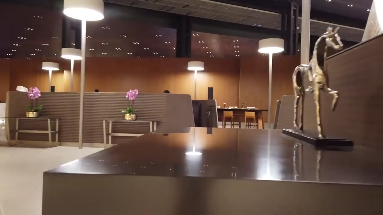 Business Lounge A Spring thumbnail