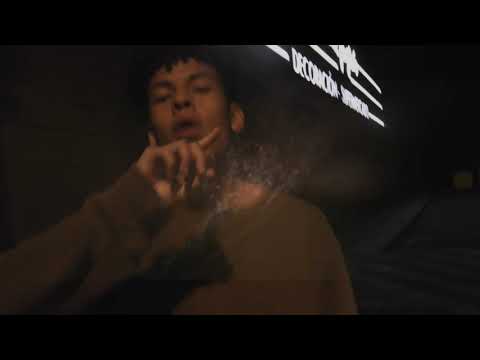 UCANTFEELME - Villano triste (VIDEOCLIP)