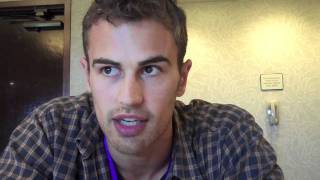 Тео Джеймс рассказывает, как сыграть страх