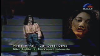 Download lagu Nike Ardilla - Nyalakan Api ( Pentas Musik SCTV 1991 ) mp3