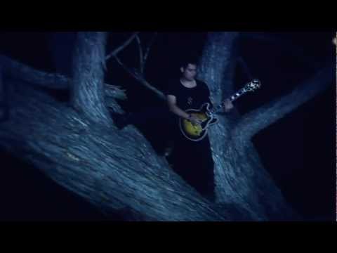 Criminal - Elyse (Official Video)