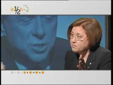 Berlusconi leaves Lucia Annunziata's studio - Lucia Annunziata leaves the Anno Zero studio.