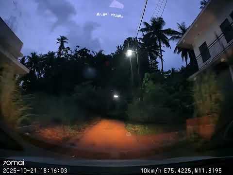 The Narrow Road to Ezhara Beach | A Bit Scary but Totally Worth It!