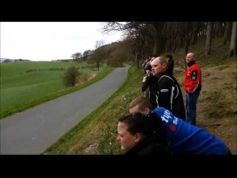 Guy Martin Power Wheelies Over Jefferies Jump! Scarborough - Olivers Mount 21/04/13 Spring Cup