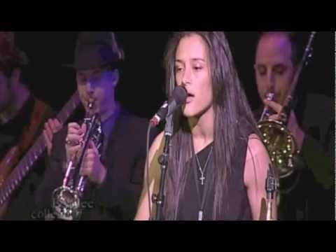 Vanessa Collier-Fever (Live) with the Scratch Ambassadors