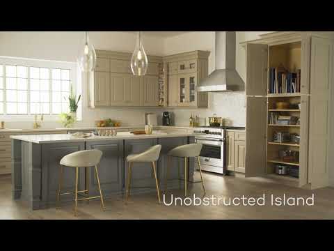 Timeless Traditional Kitchen | Wellborn Cabinet