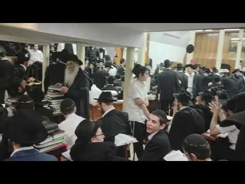 770 live after Hakhel crown heights 18 920