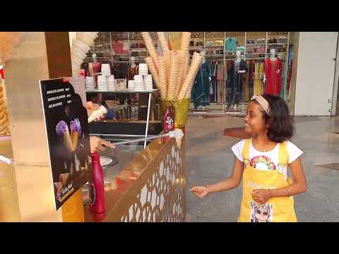 Nishita with magic 🎩 Ice cream 🍦