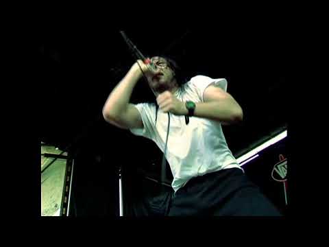 Andrew W.K - We Want Fun (Live @ Warped Tour 2003)
