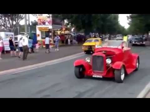 Summernats 2015 yellow drag Torana.