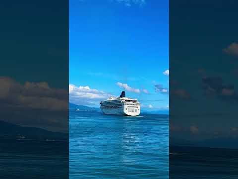 XXLバッテリーを搭載した電気フェリーが出航