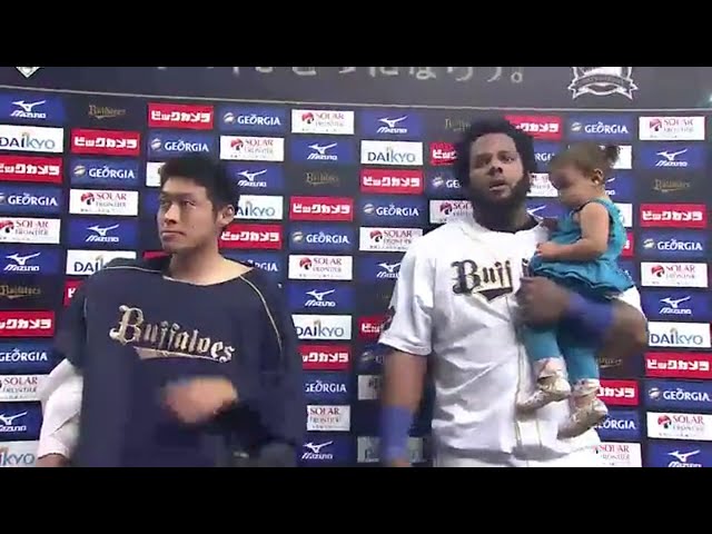 バファローズ・佐藤達投手・ペーニャ選手ヒーローインタビュー 2014/9/25 Bs-L