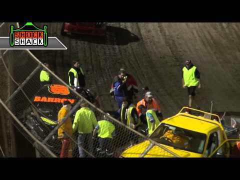 Modified Sedans: Brett Barron Crash - Toowoomba Speedbowl