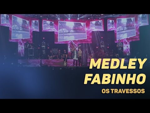 Os Travessos - Vou te procurar / Distância (20 Anos - Ao vivo)