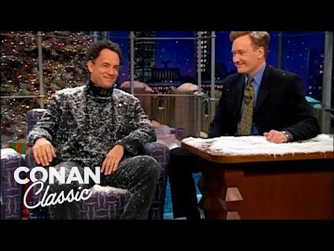 柯南幫助湯姆-漢克斯進入聖誕精神--"深夜與柯南-奧布萊恩" (Conan Helps Tom Hanks Get Into The Christmas Spirit - "Late Night With Conan O'Brien")