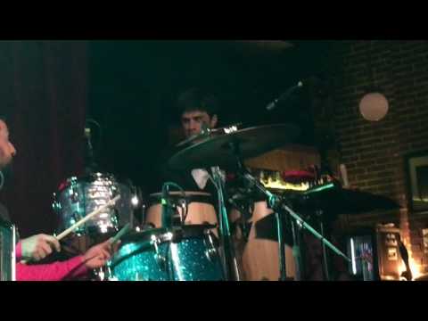 Sofía Kevin Bowers Live