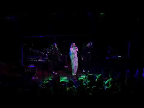 Chelsea Jade - Laugh It Off (Clip)