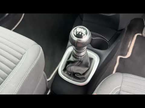 Toyota Yaris 1.5 VVTI DESIGN 5DR - FULL HISTORY FR - Image 2