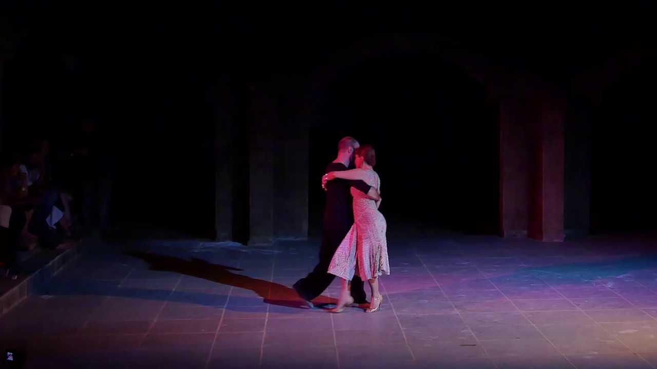 Pino Trozzola & Caterina Inglese 2-2 @ Vc. 6th Auroville Holi Tango Festival '17 INDIA