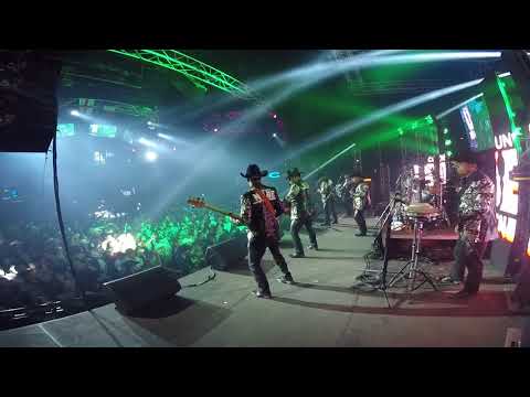 Conjunto Nube en El Escapade de Houston Texas 2018