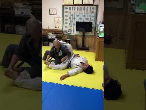 崩してからの足関節技