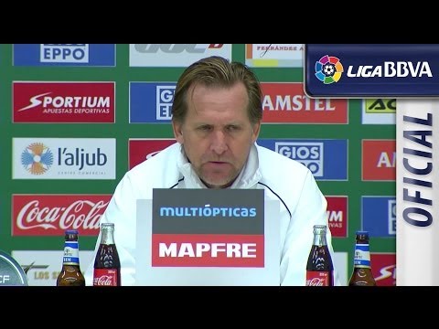 Rueda de Prensa de Schuster tras el Elche CF (0-1) Málaga CF - HD