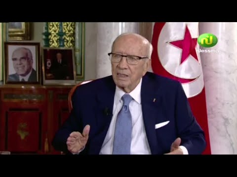 الرئيس التونسي يدعو الشاهد إلى الاستقالة أو تجديد الثقة أمام البرلمان