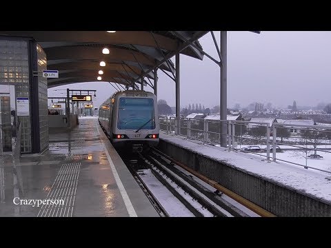 Metro in de sneeuw op Pernis Rotterdam naar De Terp, 2019