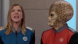 Star Trek Discovery Season 2 Tried to Imitate the Orville Season 1 video