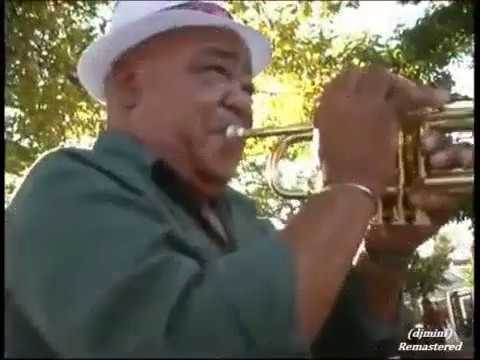 Bei Einer Kleinen Tasse Tee - Abie Thomas