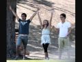 Nick And Joe Jonas Playing With Nicole Anderson Pics