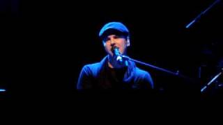 Gavin deGraw - Next to me (Wait a minute sister)