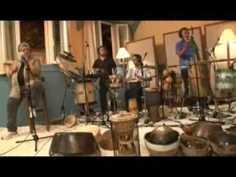 Celso Viafora - tamborim - Theo da Cuica -mus. No Sonho Eu Sou