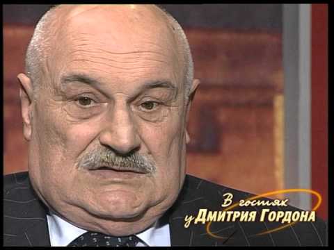 Vitaly Zholobov. "Visiting Dmitry Gordon." 1/2 (2005)