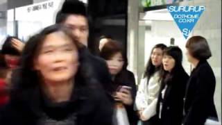 Download lagu 120111               YouTube mp3