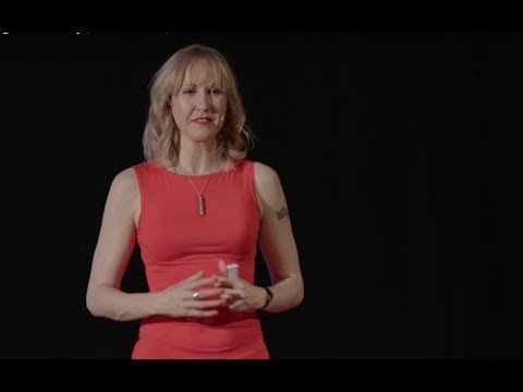 Unlearning uncreativity | Tara Skurtu | TEDxEroilor