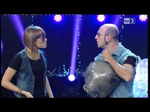 Made in Sud - I Ditelo Voi with Fatima, Elisabetta and Monica / Gomorroidi with their wives 12/16...