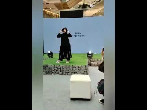 Fashion Designer: RISA MAHARANI (Semarang). Models: GENTA TALENT MANAGEMENT