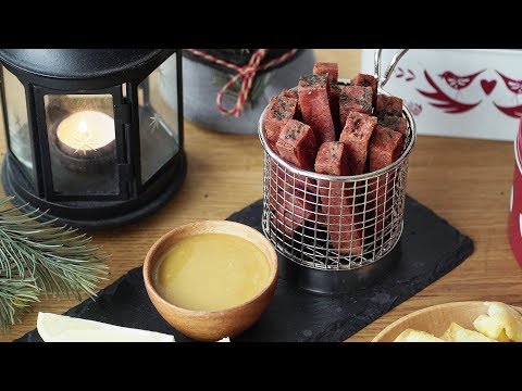 Batatas fritas com carne para almoço Ho-Ho-Hot
