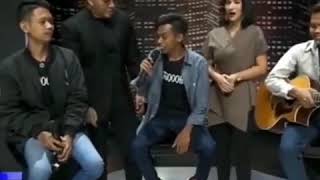 Download lagu Story wa bikin ngakak (riyanto husnoh)by=*hitam putih*πππ mp3 Download lagu Story wa bikin ngakak (riyanto husnoh)by=*hitam putih*πππ mp3