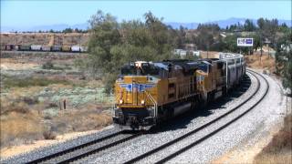 preview picture of video 'UP 8612 leading a manifest up San Timoteo Canyon near Beaumont, California 8-31-11'