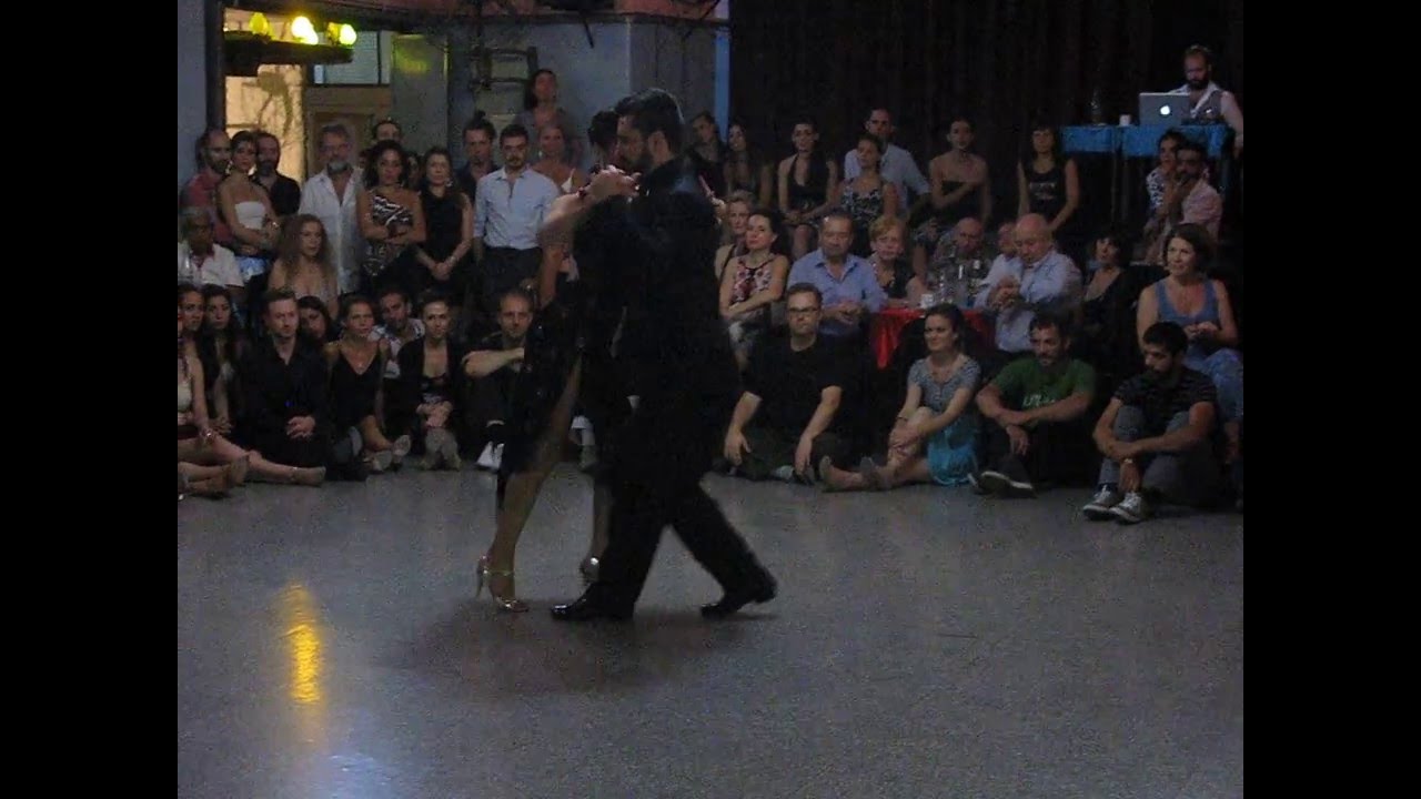 JAVIER RODRIGUEZ y MOIRA CASTELLANO en Viva La Pepa Milonga (4/4)
