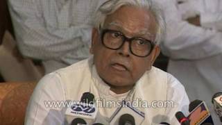 Minister of External Affairs, Natwar Singh speaks about Jammu and Kashmir